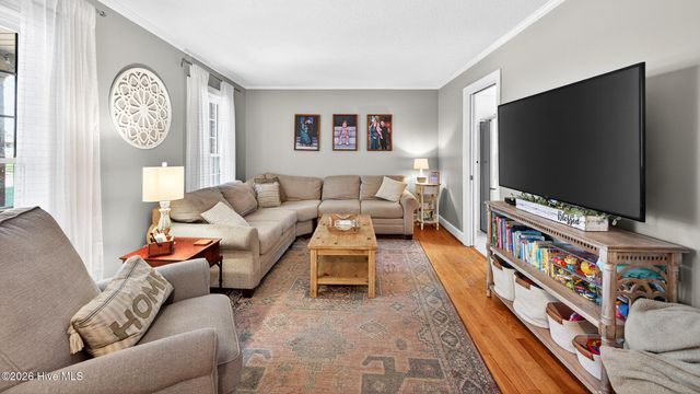 118 Greenwood Drive, Greenville, NC 27834