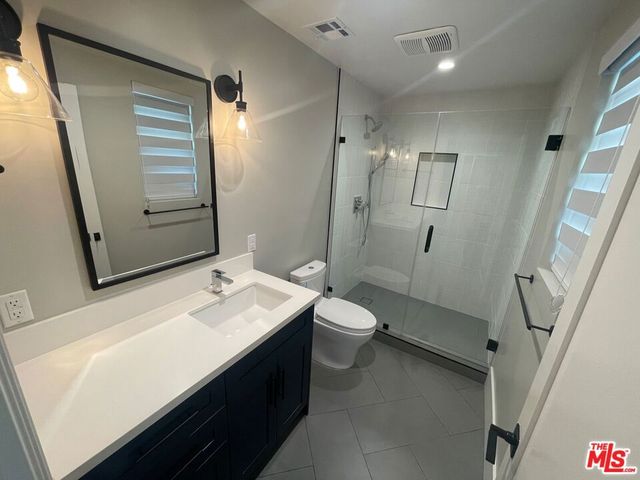5015 Redwillow Lane, La Canada Flintridge, CA 91011