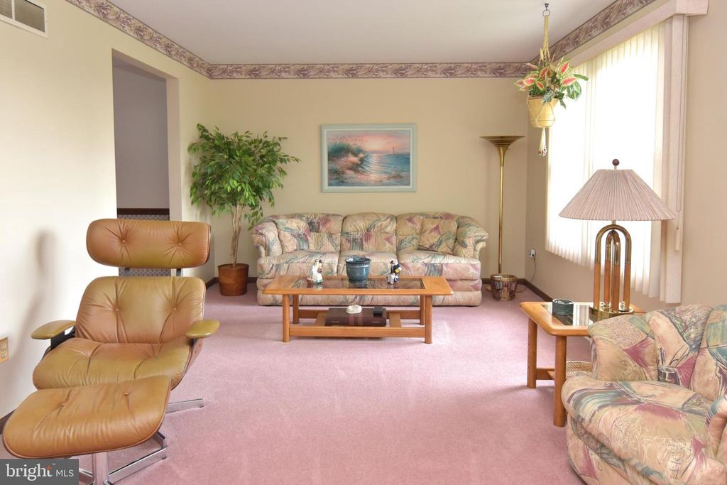 1522 KENHORST BLVD, Reading, PA 19607