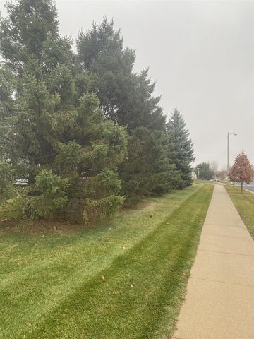 616 Reena Avenue, Fort Atkinson, WI 53538