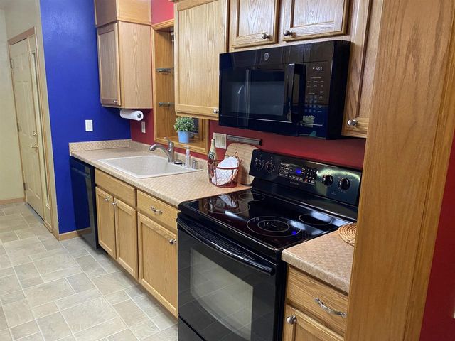 616 Reena Avenue, Fort Atkinson, WI 53538