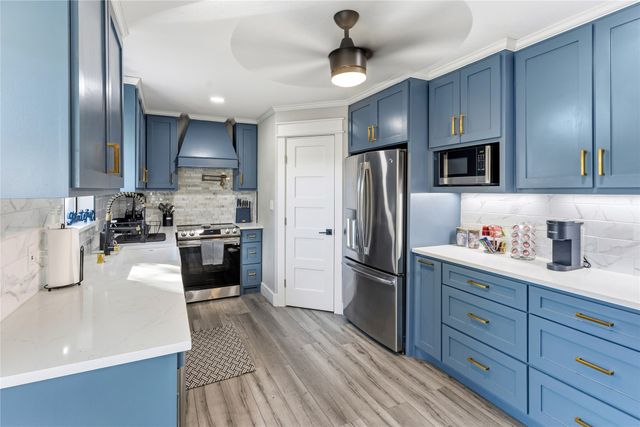 1202 Hillwood Drive, Lewisville, TX 75067