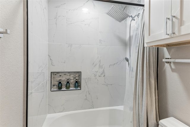 1202 Hillwood Drive, Lewisville, TX 75067