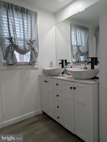 49 ROCKYWOOD LN, Essex, MD 21221