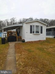 49 ROCKYWOOD LN, Essex, MD 21221