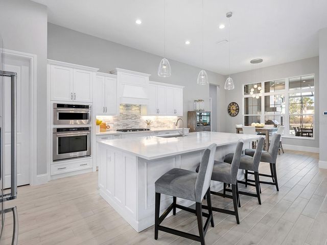 8556 PAVIA WAY, Lakewood Ranch, FL 34202