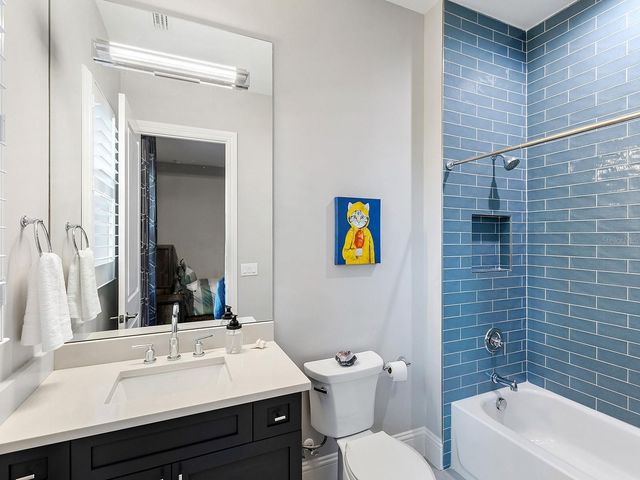 8556 PAVIA WAY, Lakewood Ranch, FL 34202