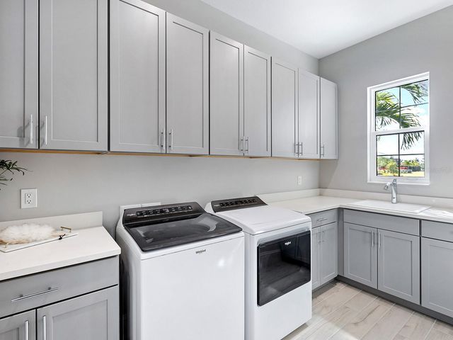 8556 PAVIA WAY, Lakewood Ranch, FL 34202