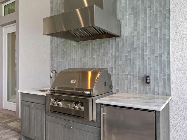 8556 PAVIA WAY, Lakewood Ranch, FL 34202