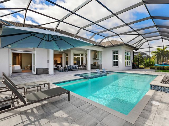 8556 PAVIA WAY, Lakewood Ranch, FL 34202