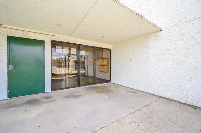 2826 S Bartell Drive 37, Houston, TX 77054