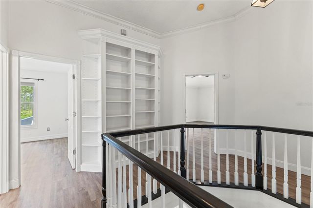 9307 POPLAR CREEK COURT, Tampa, FL 33647