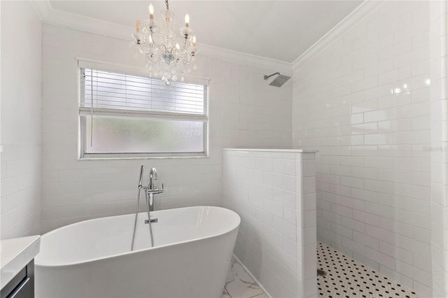 9307 POPLAR CREEK COURT, Tampa, FL 33647