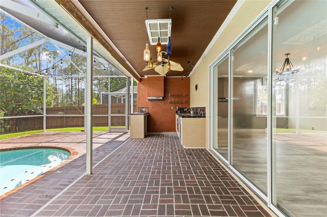 9307 POPLAR CREEK COURT, Tampa, FL 33647