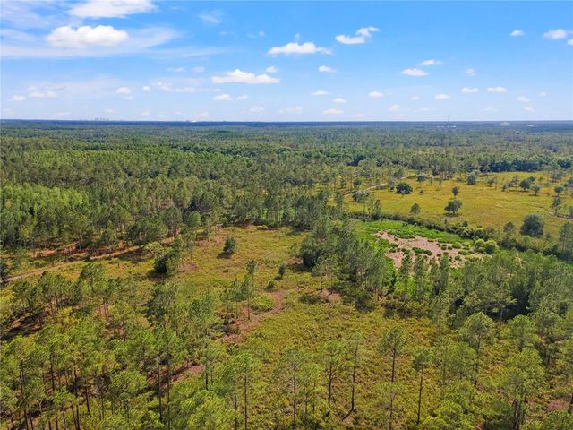 9307 POPLAR CREEK COURT, Tampa, FL 33647