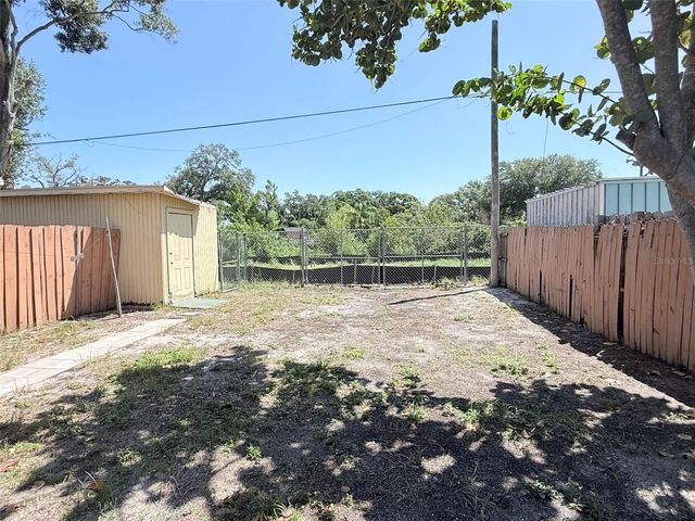 5541 LOWN STREET N South, St Petersburg, FL 33714