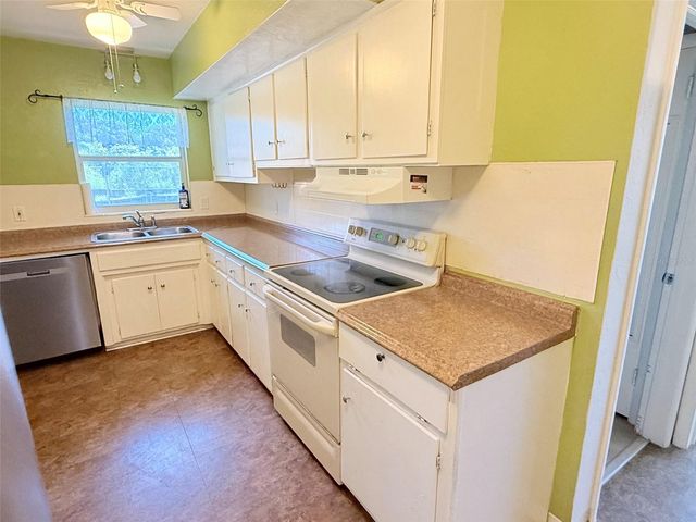 5541 LOWN STREET N South, St Petersburg, FL 33714