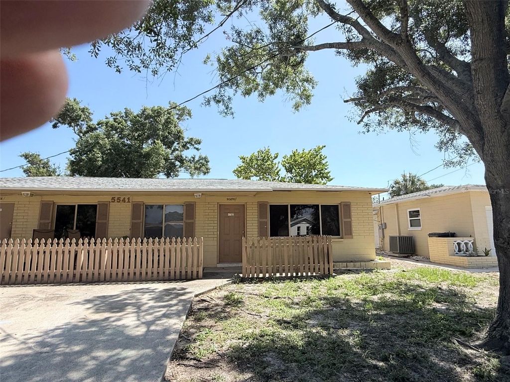 5541 LOWN STREET N South, St Petersburg, FL 33714