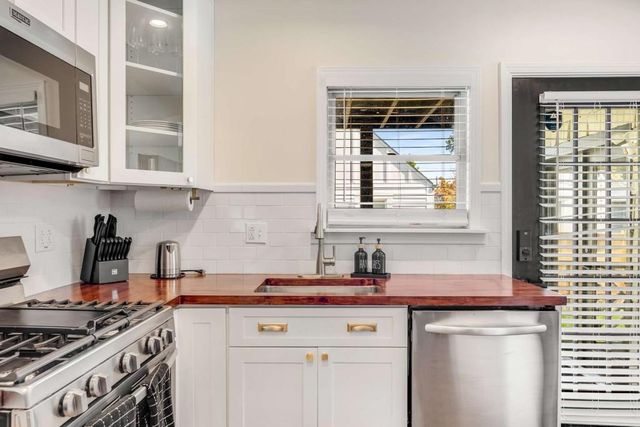 1471 Hardin Avenue, College Park, GA 30337