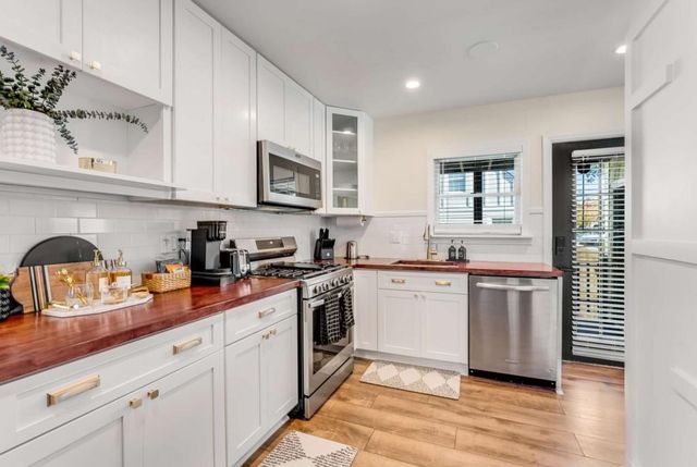 1471 Hardin Avenue, College Park, GA 30337