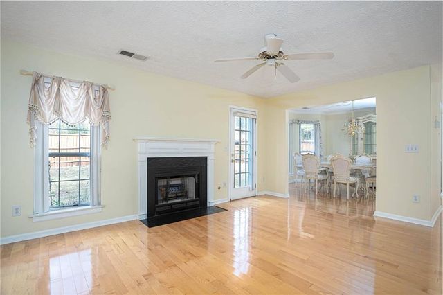 2287 Stancrest Lane, Lawrenceville, GA 30044