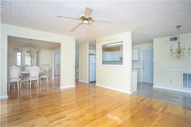 2287 Stancrest Lane, Lawrenceville, GA 30044