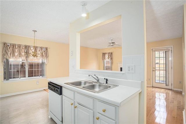 2287 Stancrest Lane, Lawrenceville, GA 30044