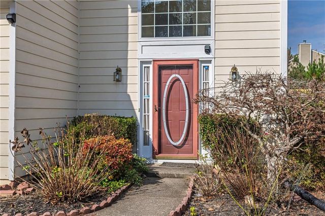 2287 Stancrest Lane, Lawrenceville, GA 30044