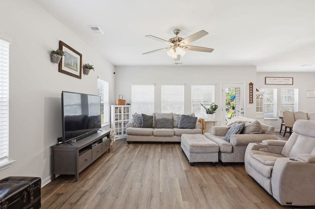 5085 Gladstone Dr, Conway, SC 29526 — photo 3