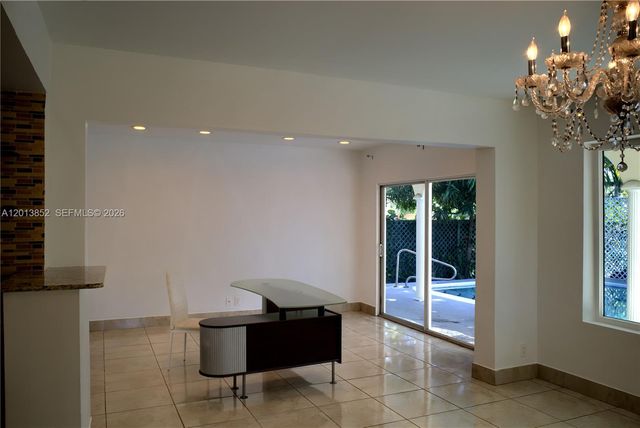 301 SW 5TH ST, Hallandale Beach, FL 33009