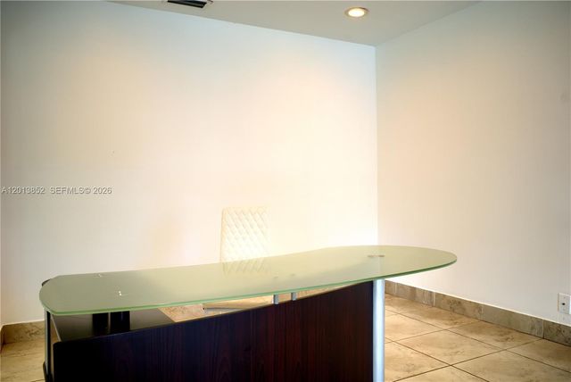 301 SW 5TH ST, Hallandale Beach, FL 33009