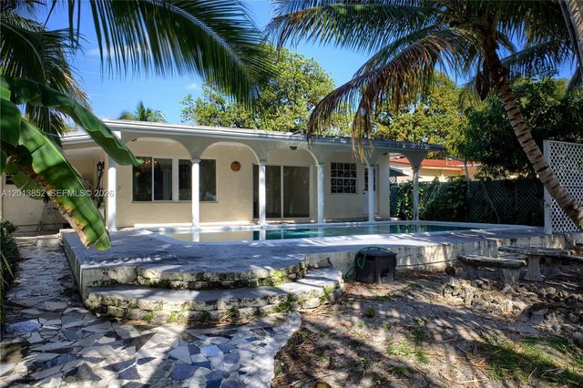 301 SW 5TH ST, Hallandale Beach, FL 33009