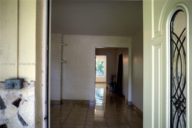 301 SW 5TH ST, Hallandale Beach, FL 33009