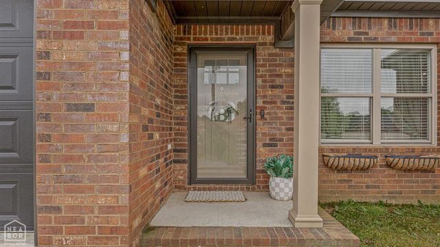 306 Elizabeth Drive, Paragould, AR 72450