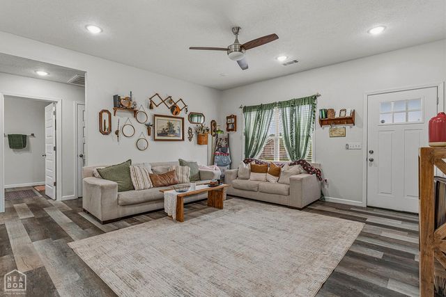 306 Elizabeth Drive, Paragould, AR 72450