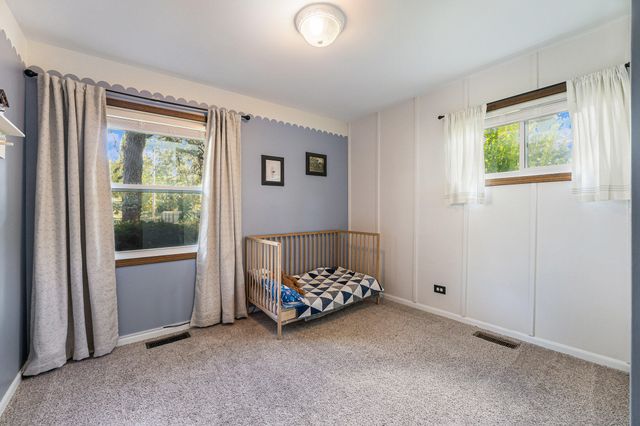 2525 Lakewood Drive, Dyer, IN 46311