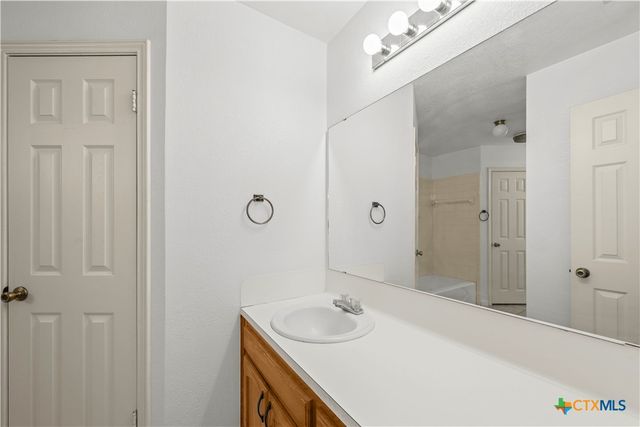 276 County Road 4964, Kempner, TX 76539