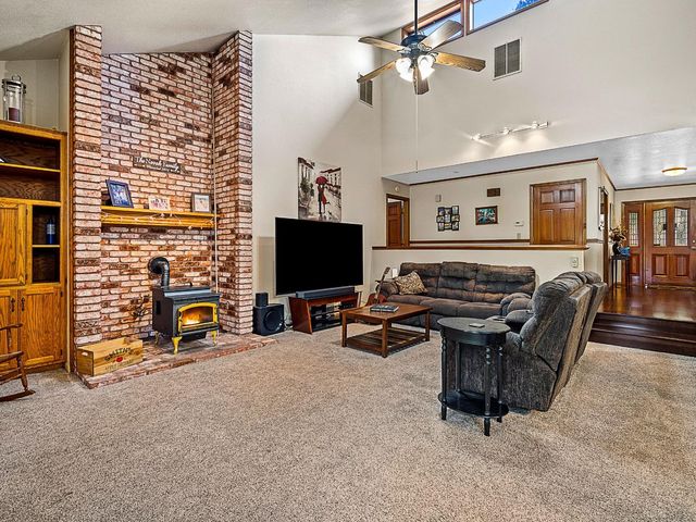 9937 Laron Ct, Stockton, CA 95212