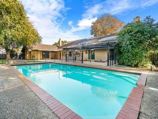 9937 Laron Ct, Stockton, CA 95212