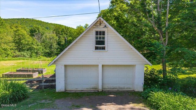 193-199 Brennan Rd Ext, Argyle, NY 12809