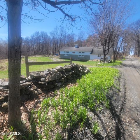 193-199 Brennan Rd Ext, Argyle, NY 12809
