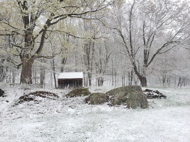 193-199 Brennan Rd Ext, Argyle, NY 12809