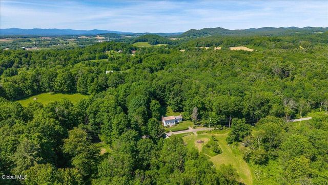 193-199 Brennan Rd Ext, Argyle, NY 12809