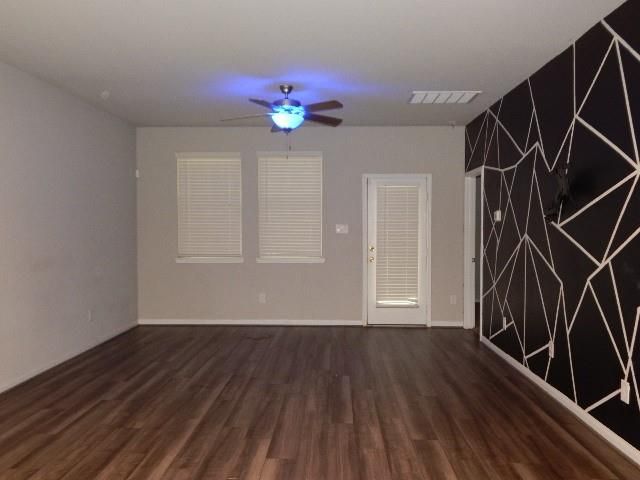 7103 Silverleaf Oak Street, Conroe, TX 77304