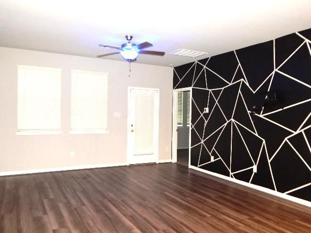7103 Silverleaf Oak Street, Conroe, TX 77304