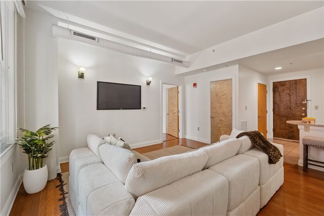 306 4th Ave 501, Downtown Pgh, PA 15222
