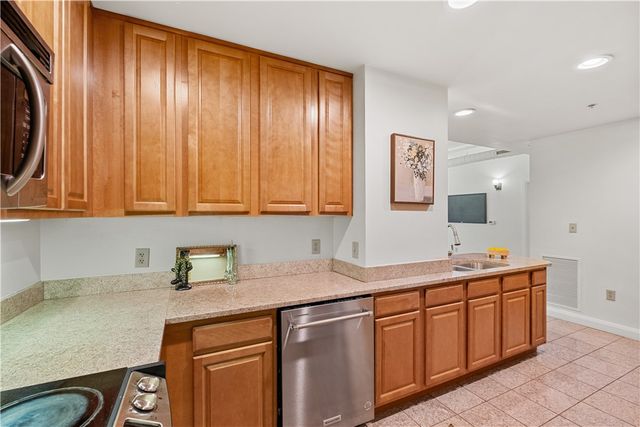 306 4th Ave 501, Downtown Pgh, PA 15222
