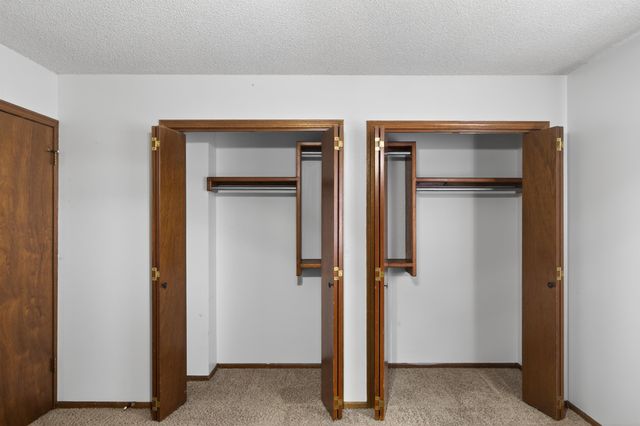 1712 N Brunswick St, Wichita, KS 67212