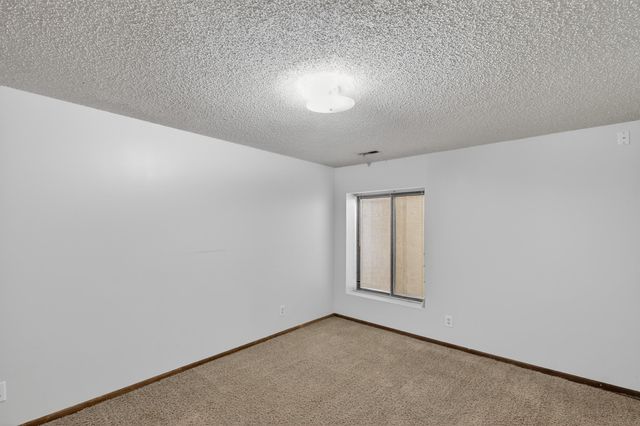 1712 N Brunswick St, Wichita, KS 67212