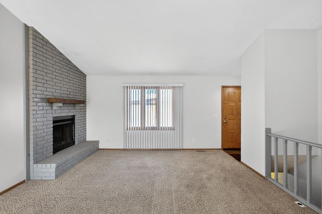 1712 N Brunswick St, Wichita, KS 67212